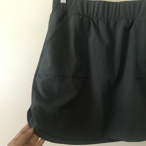 Apana Skort Womens Medium Gray Green Tennis Golf Elastic Waist Activewear - Picture 4 of 8